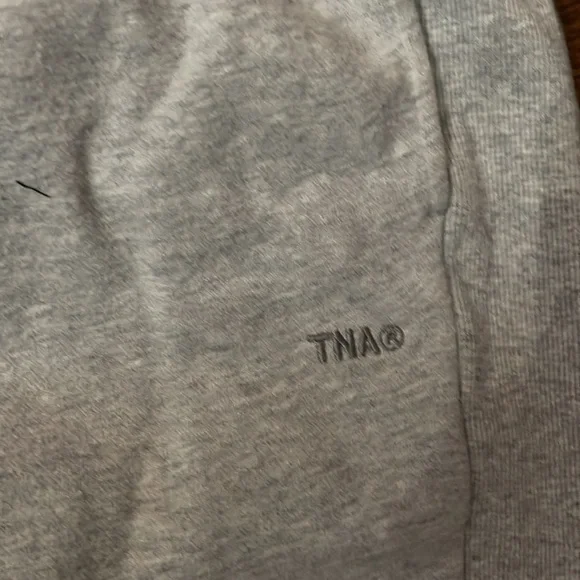 Aritzia sweats - Picture 2 of 4